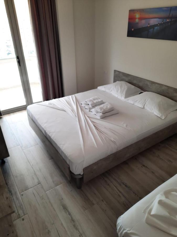Disy Apartments Vlorë Exterior foto