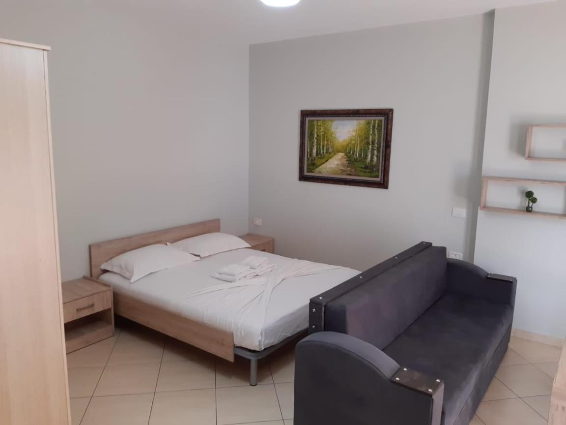 Disy Apartments Vlorë Habitación foto