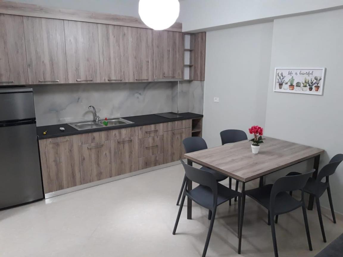 Disy Apartments Vlorë Habitación foto